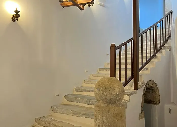 Lejlighed Katharsis - 15th C Venetian Palace - Naxos Old Town Ii Naxos City