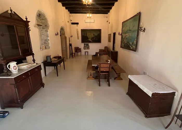 Katharsis - 15th C Venetian Palace - Naxos Old Town Ii