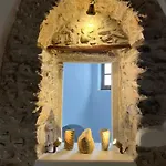 Apartment Katharsis - 15th C Venetian Palace - Naxos Old Town Ii *