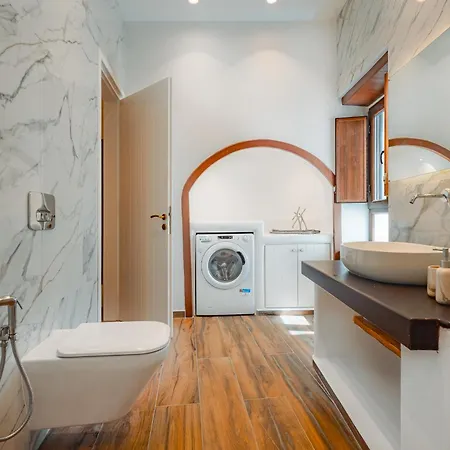 Katharsis Palace 15th Century Art At Naxos Old Town Ii