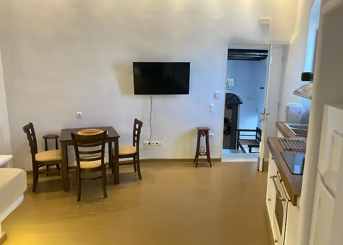 Katharsis - 15th C Venetian Palace - Naxos Old Town Ii * Naxos City