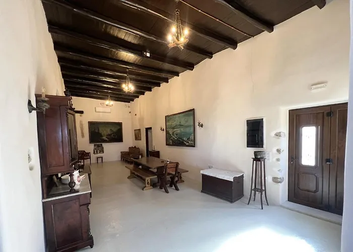 Katharsis - 15th C Venetian Palace - Naxos Old Town Ii